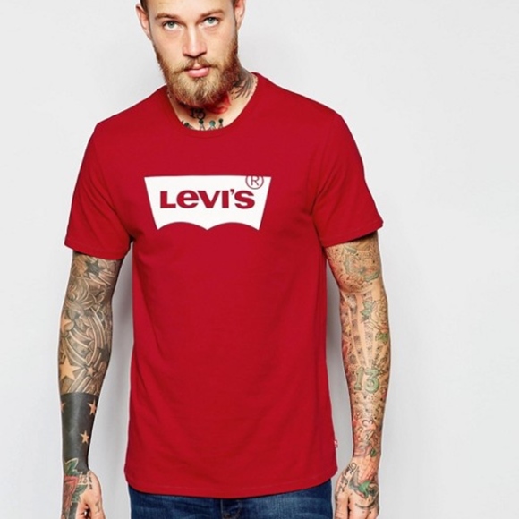 levi's batwing logo tee